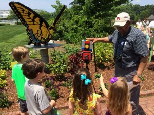 Showing kids how a pinhole camera works