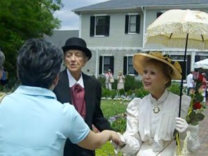 Fran Purdum and Sharon Francisco dressed as Lewis Ginter and Grace Arents