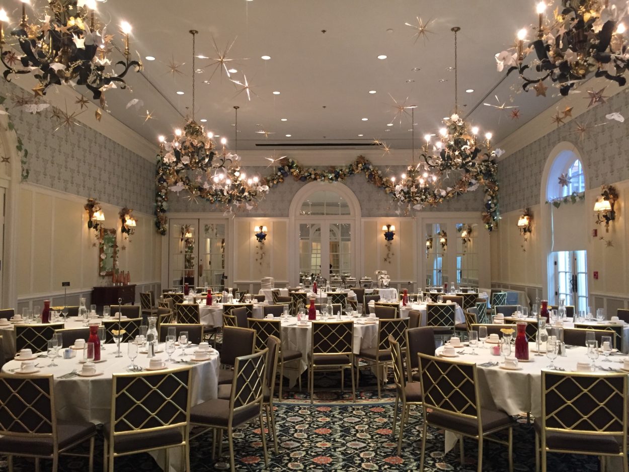 Robins Room Holiday Lewis Ginter Botanical Garden