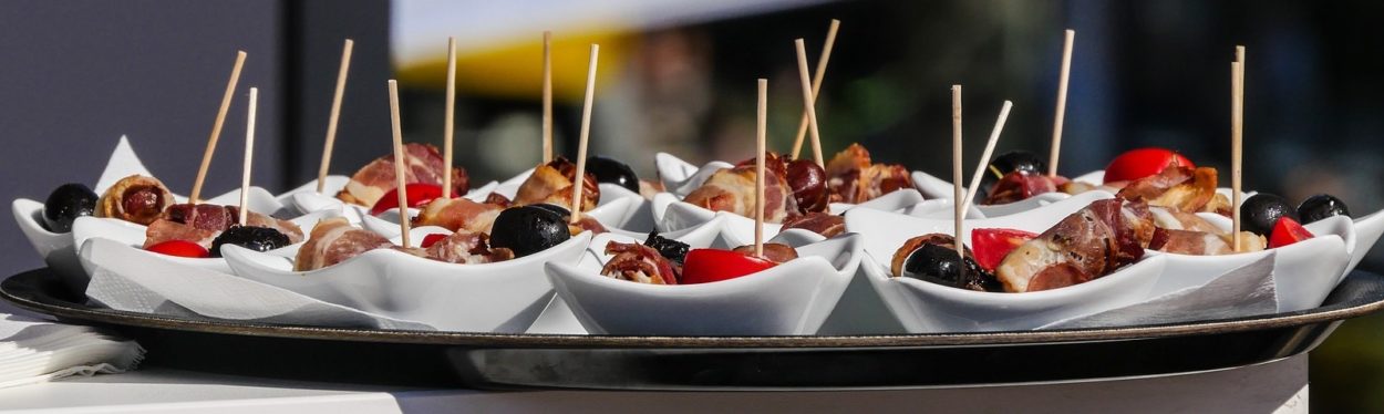 Hors d' Oeuvres for a Crowd