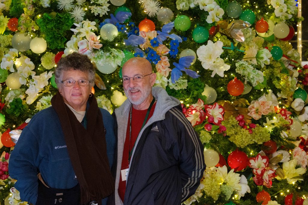 Stuart Long and Janet Forte -- volunteers. Image by Harlow Chandler