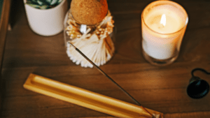 Natural Botanical Incense: Winter Scents for the Holidays